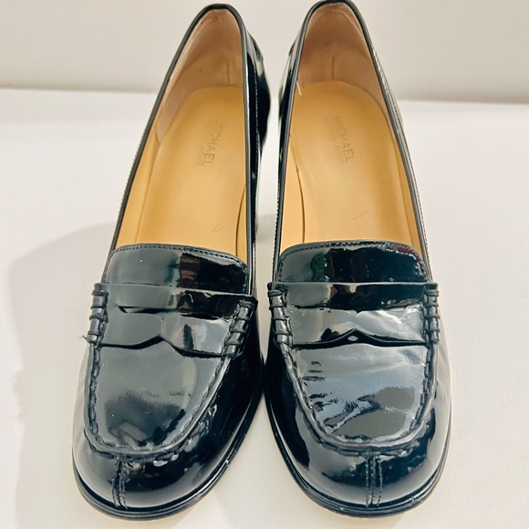 Michael Kors Black Women's Loafers - Picture 1 of 7